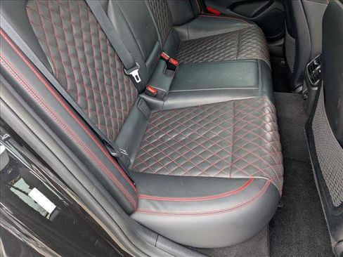 Used 2019 Genesis G70 2.0T Advanced w/ Sport Package image 20