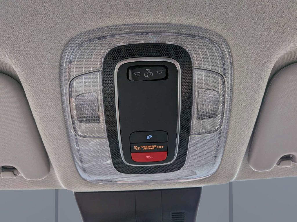 Used 2025 Hyundai Kona SEL FWD image 30