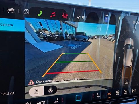 New 2026 Volkswagen Tiguan SE R-Line image 21