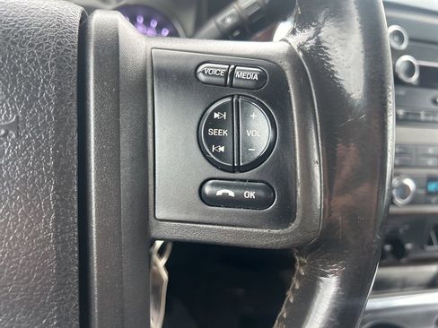 Used 2012 Ford F250 Lariat image 11