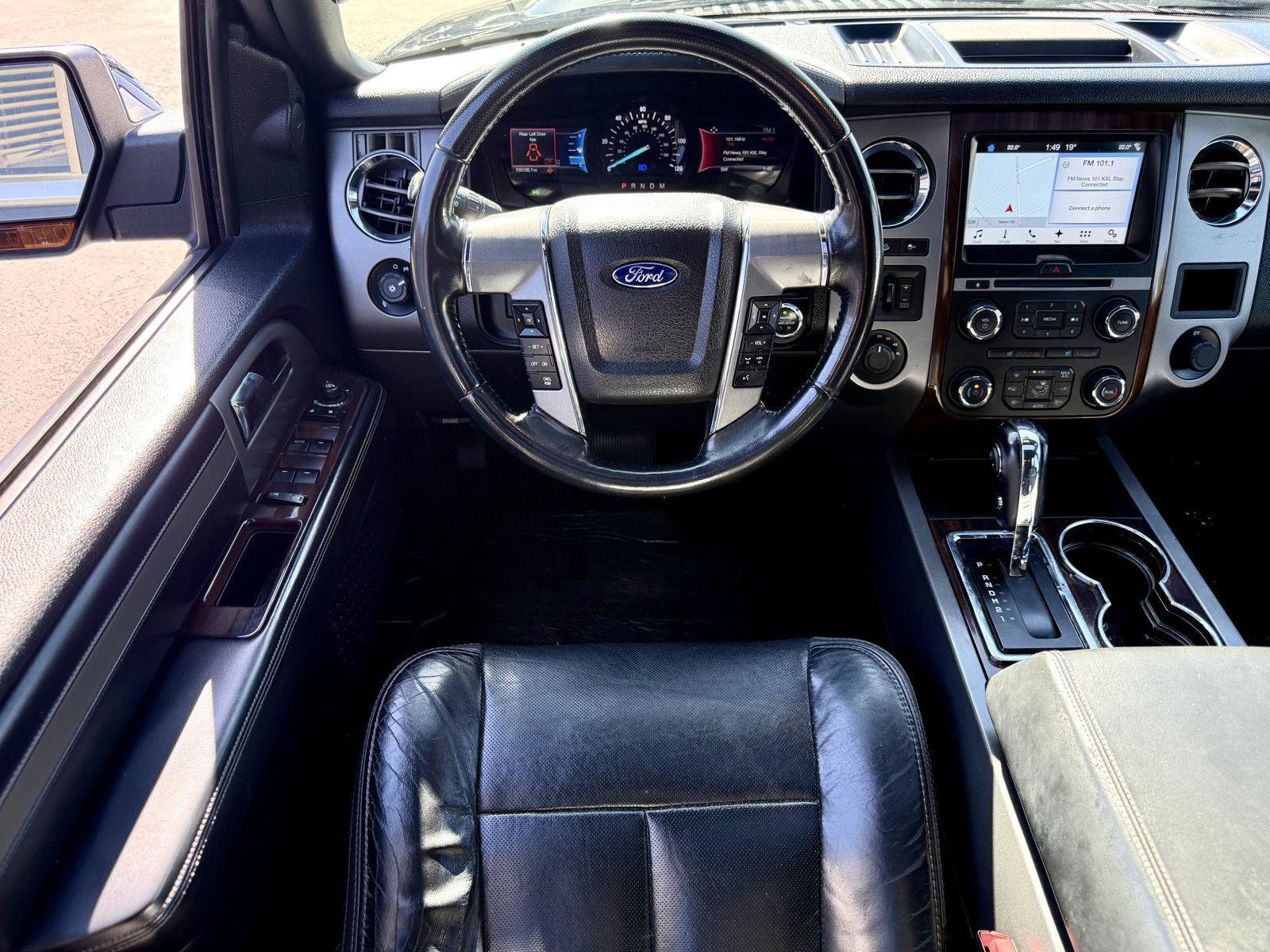 Used 2017 Ford Expedition Max Platinum AWD/4WD image 2