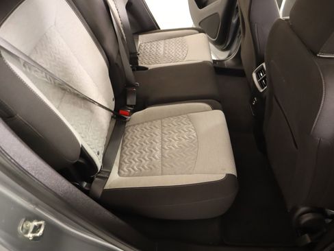 Used 2023 Chevrolet Equinox LT w/ Driver Convenience Package image 14