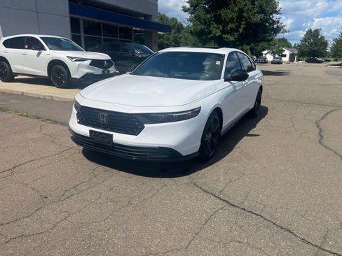 Used 2025 Honda Accord Sport image 31