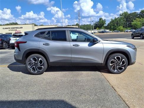 New 2025 Chevrolet Trax RS w/ Driver Confidence Package image 2