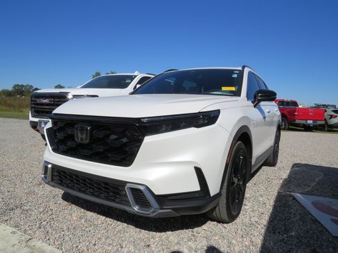 Used 2024 Honda CR-V Sport Touring image 11