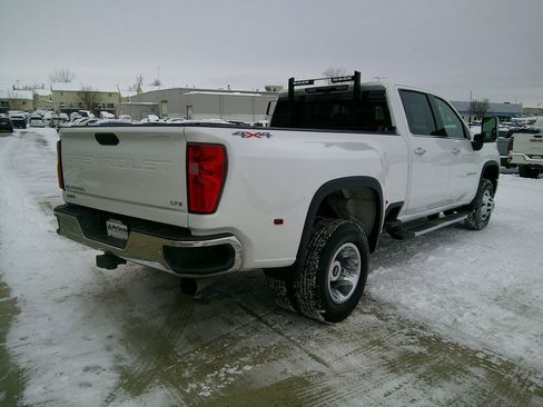 Used 2023 Chevrolet Silverado 3500 LTZ w/ LTZ Convenience Package image 9