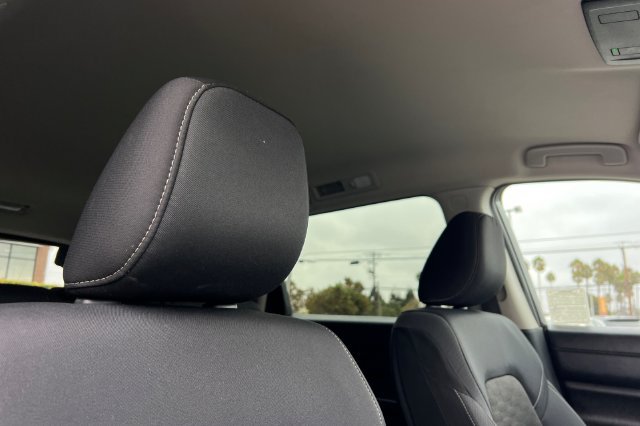 Used 2024 Nissan Pathfinder SV FWD image 22