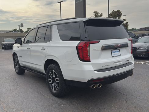 Used 2022 GMC Yukon AT4 w/ AT4 Premium Package AWD/4WD image 8