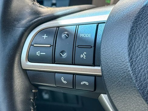 Used 2017 Lexus ES 350 w/ Luxury Package FWD image 28