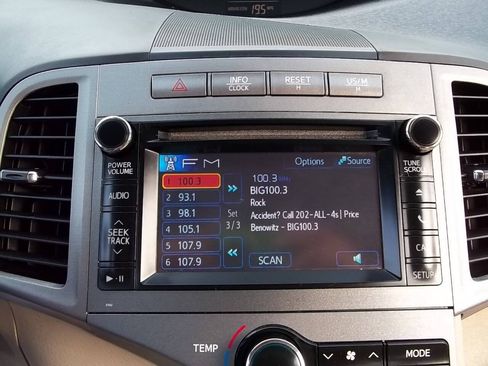 Used 2014 Toyota Venza LE w/ LE Convenience Package AWD/4WD image 23