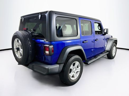 Used 2018 Jeep Wrangler Unlimited Sport S AWD/4WD image 5