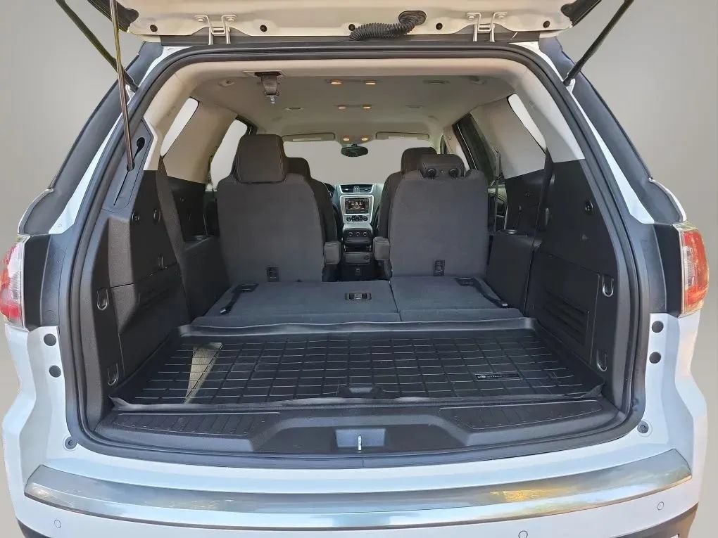 Used 2016 GMC Acadia SLE FWD image 45