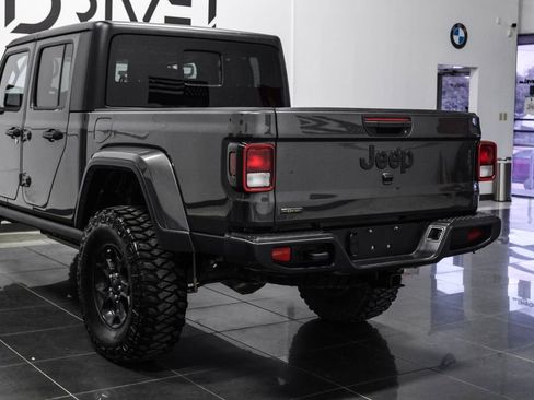 Used 2023 Jeep Gladiator Willys image 15