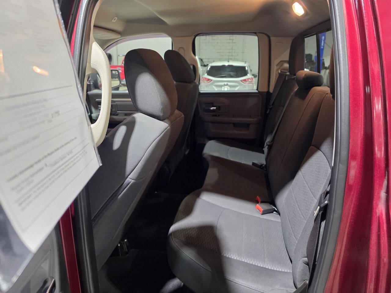 Used 2019 RAM 1500 Warlock AWD/4WD image 30