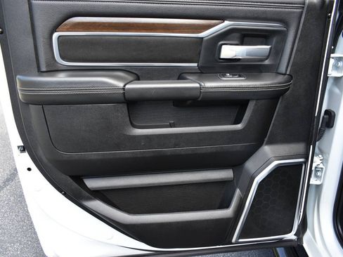 Used 2024 RAM 2500 Laramie w/ Safety Group AWD/4WD image 11