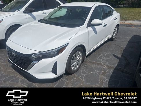 Used 2025 Nissan Sentra S image 1