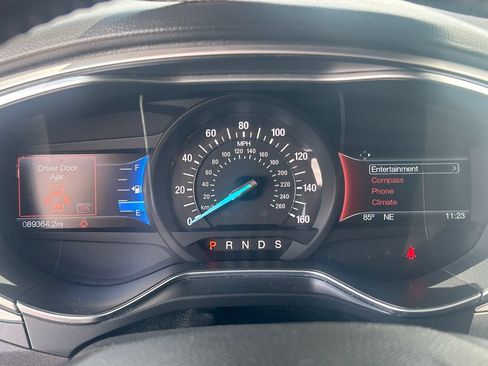 Used 2016 Ford Fusion SE FWD image 20