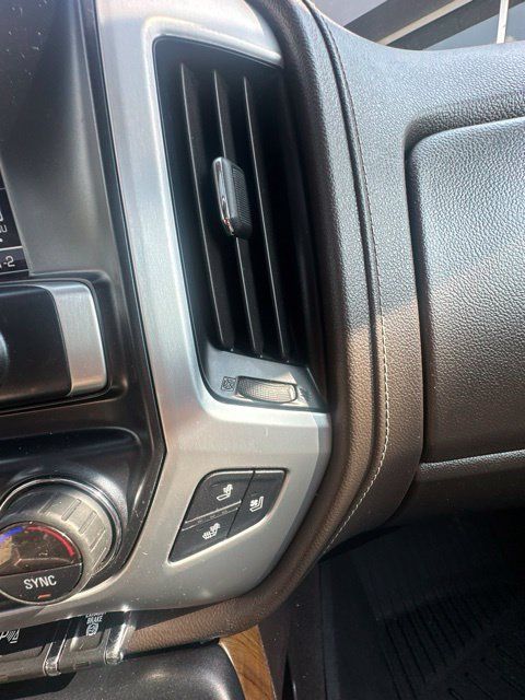Used 2019 GMC Sierra 2500 SLT w/ Duramax Plus Package AWD/4WD image 36