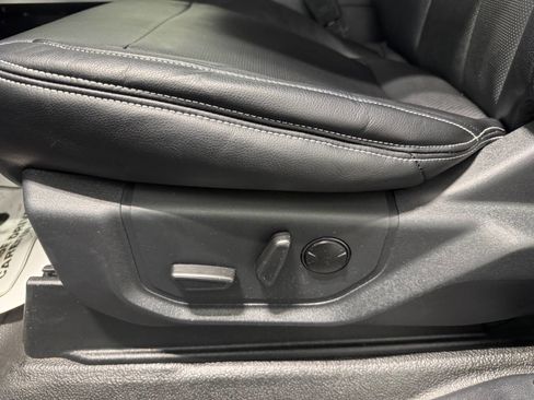 Used 2022 Ford F250 Lariat image 13