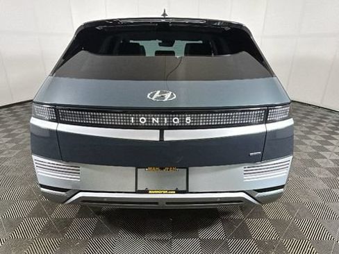 Used 2023 Hyundai Ioniq 5 Limited AWD/4WD image 3