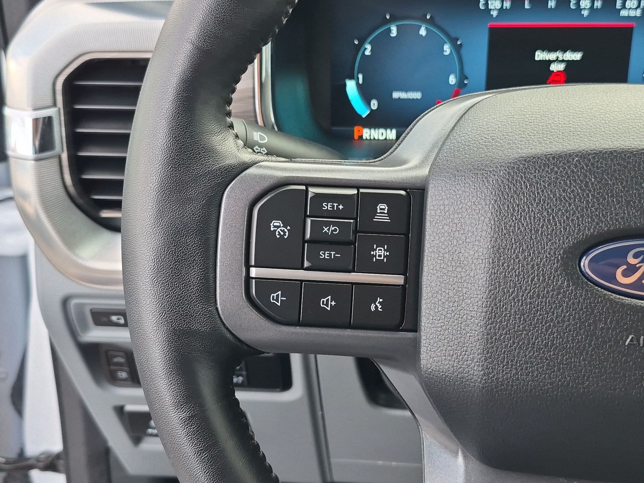 Used 2024 Ford F150 Lariat w/ Tow/Haul Package AWD/4WD image 20