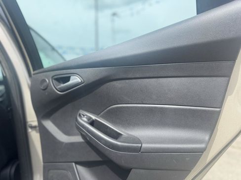 Used 2018 Ford Focus SEL FWD image 22