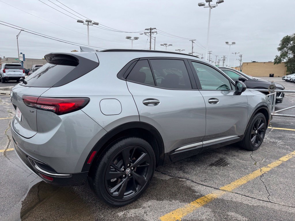 Used 2023 Buick Envision Essence w/ Sport Touring Package AWD/4WD image 3