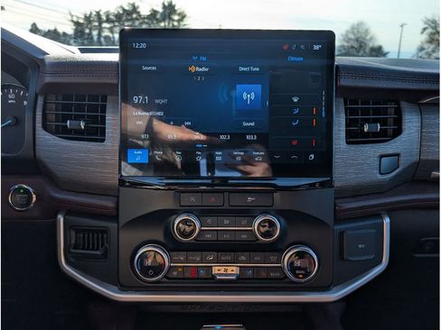 Used 2023 Ford Expedition Max Limited image 22