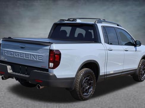 Used 2025 Honda Ridgeline Sport+ image 3