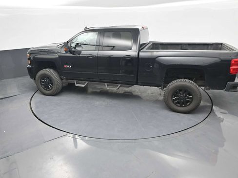Used 2016 Chevrolet Silverado 2500 LT w/ Midnight Edition AWD/4WD image 23