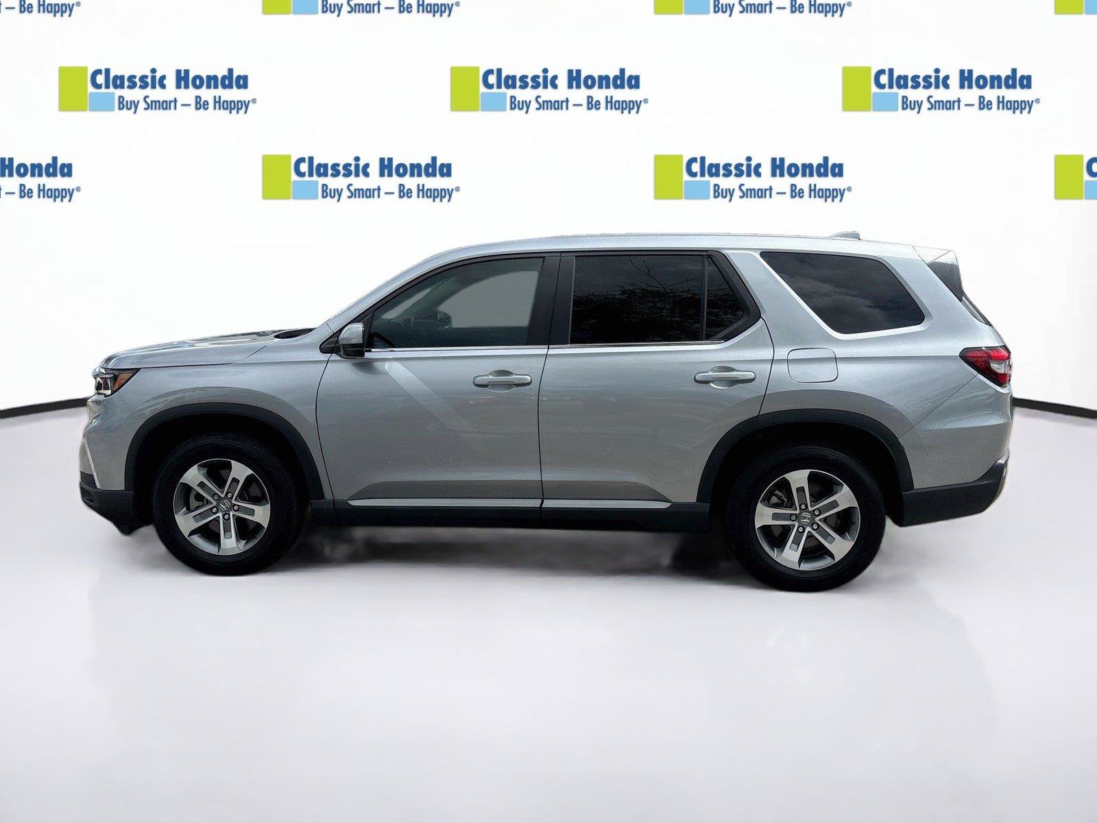 Certified 2024 Honda Pilot EX-L image 4