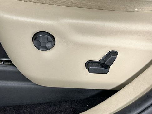 Used 2018 Jeep Grand Cherokee Limited AWD/4WD image 23