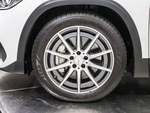 Certified 2022 Mercedes-Benz GLA 35 AMG 4MATIC image 9