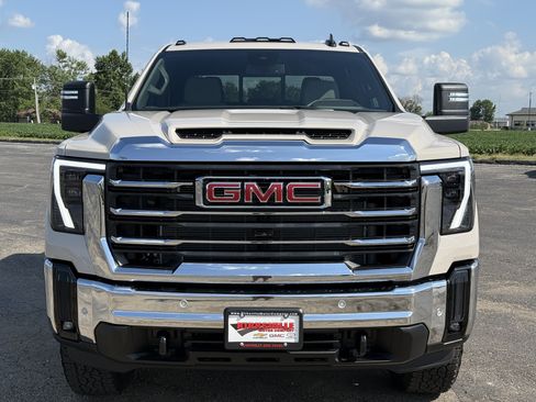 New 2026 GMC Sierra 2500 SLE w/ SLE Value Package; AWD/4WD image 9