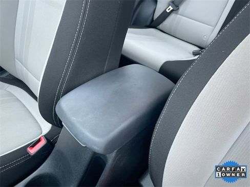 Used 2023 Hyundai Venue SEL image 22