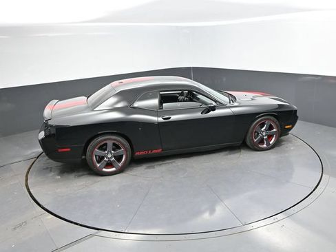 Used 2013 Dodge Challenger SXT RWD image 31