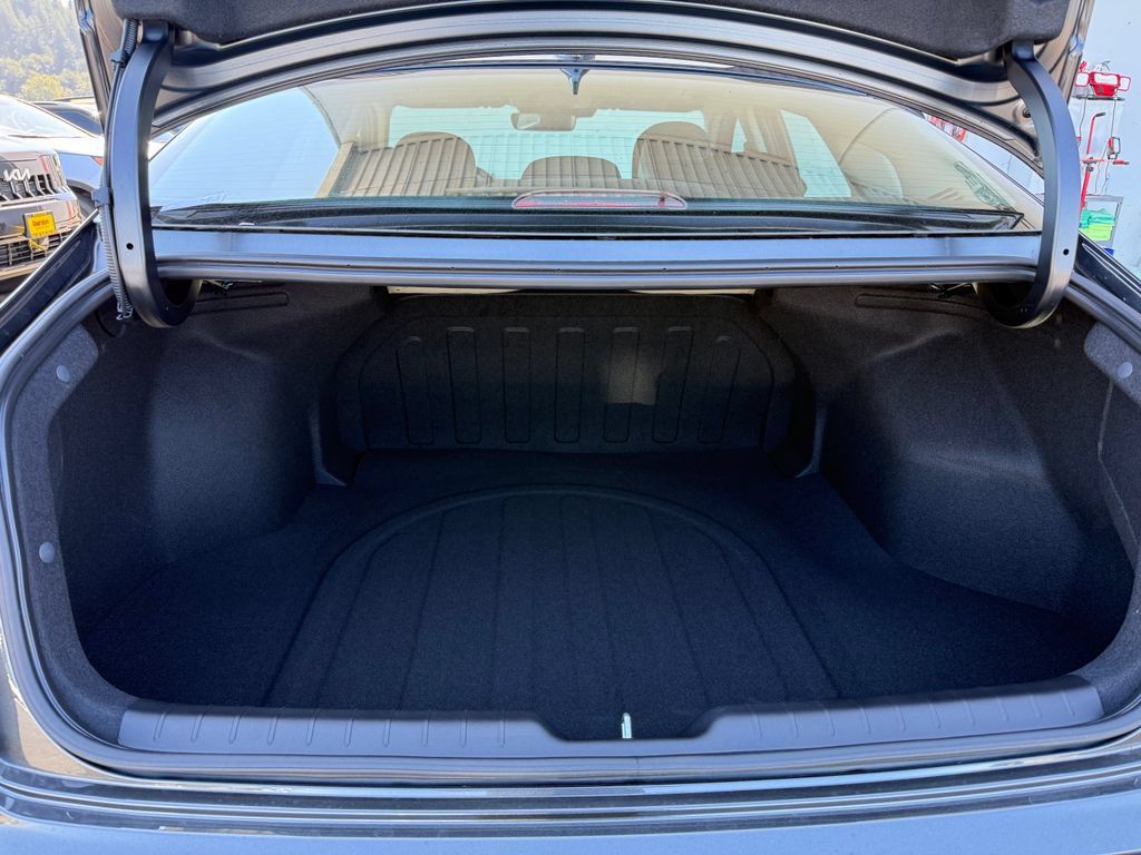 New 2026 Kia K4 FWD image 11