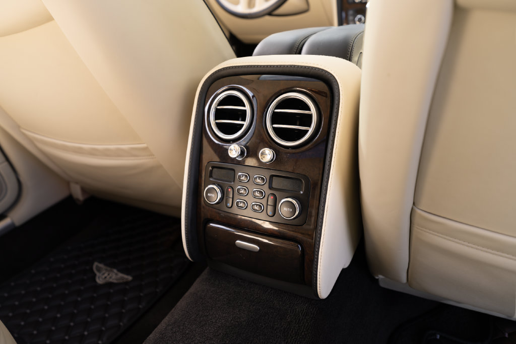 Used 2012 Bentley Flying Spur Flying Spur Speed AWD/4WD image 40