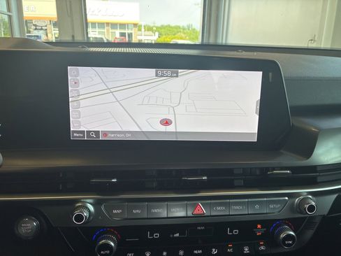 Used 2025 Kia Telluride S FWD image 31