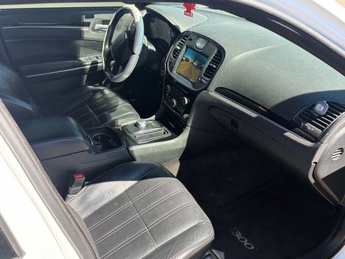 Used 2017 Chrysler 300 S w/ 300S Premium Group AWD/4WD image 10