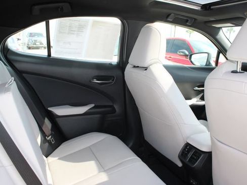 Certified 2025 Lexus UX 300h FWD image 7