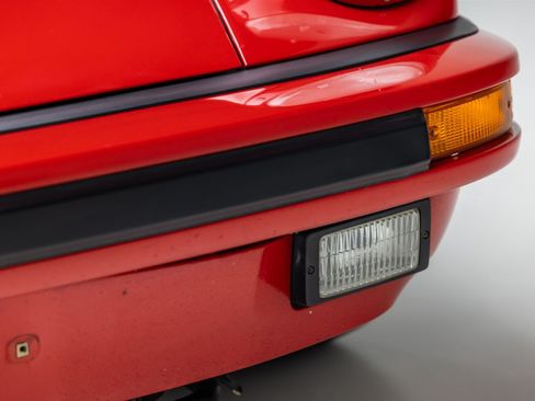 Used 1987 Porsche 911 Carrera RWD image 31