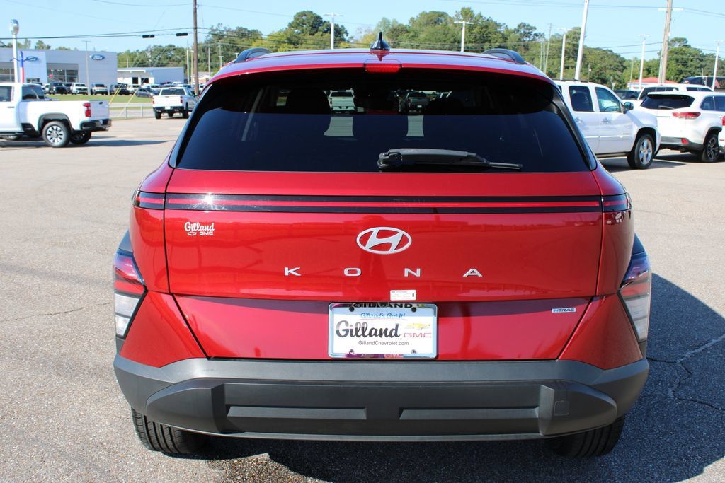 Used 2025 Hyundai Kona SEL AWD/4WD image 17
