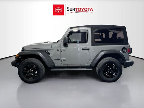 Used 2022 Jeep Wrangler Sport AWD/4WD image 7