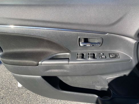 Used 2023 Mitsubishi Outlander Sport ES AWD/4WD image 21
