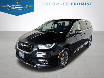Used 2023 Chrysler Pacifica Limited