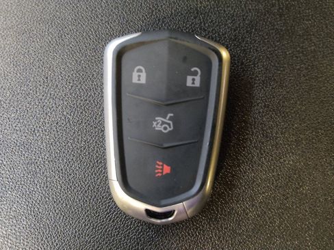 Used 2018 Chevrolet Equinox LT FWD image 32