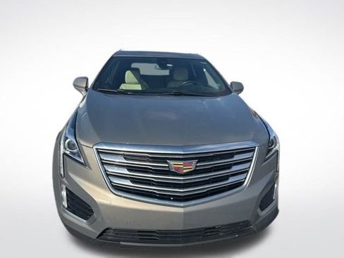 Used 2018 Cadillac XT5 Luxury w/ Driver Awareness Package image 8