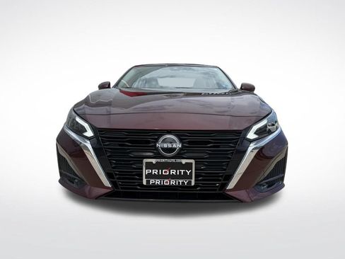 Used 2024 Nissan Altima 2.5 SL AWD/4WD image 10
