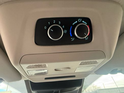 Used 2023 Ford Transit 350 XL image 27